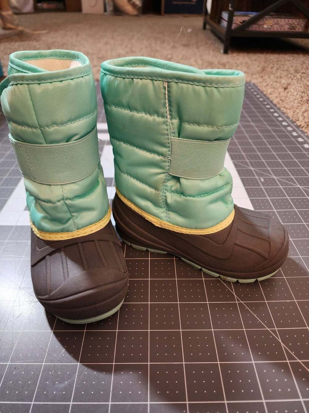 Cat & Jack Dane Snow Boots Size 7 Mint Green Thermolite Toddler